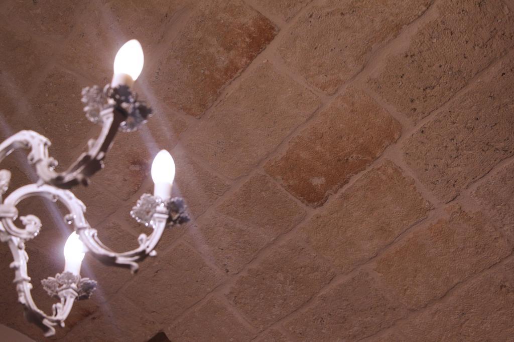 Palazzo Manfredi - Bed And Breakfast Monopoli Bagian luar foto