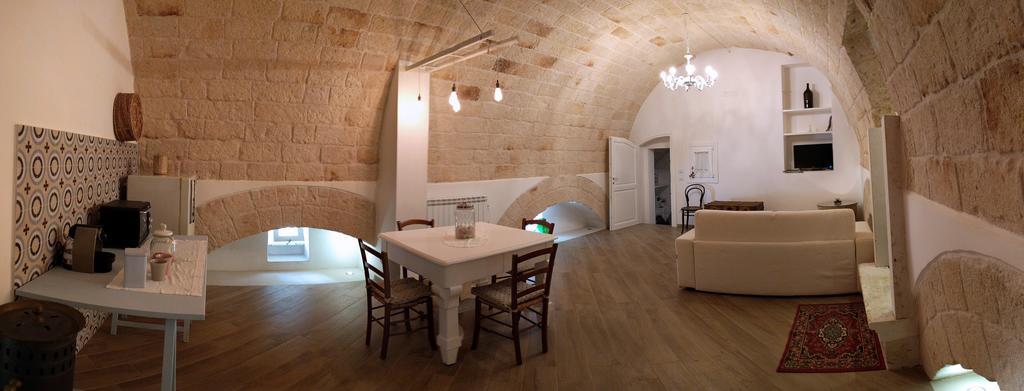 Palazzo Manfredi - Bed And Breakfast Monopoli Bagian luar foto